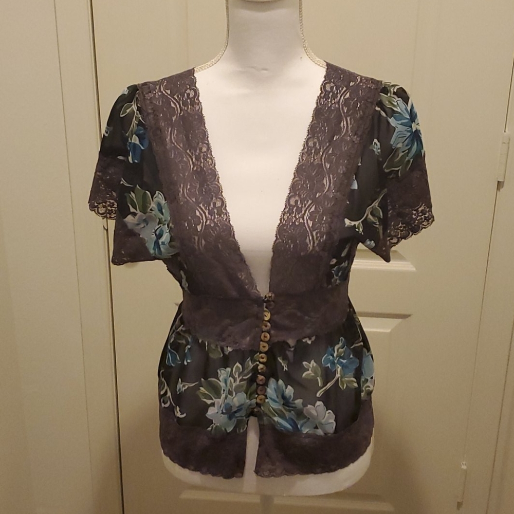 Lacey floral top